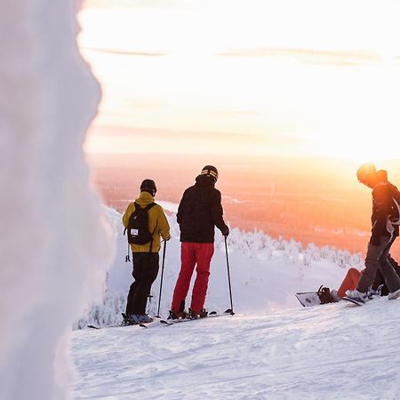 Classic Log Cabin Ski-In Ski-Out เลวี ภายนอก รูปภาพ