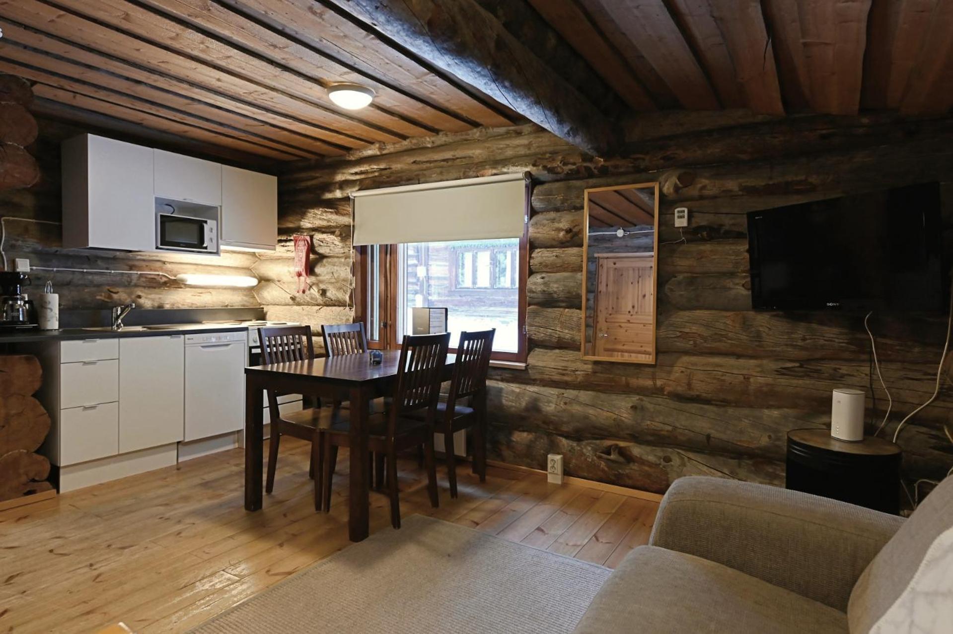 Classic Log Cabin Ski-In Ski-Out เลวี ภายนอก รูปภาพ