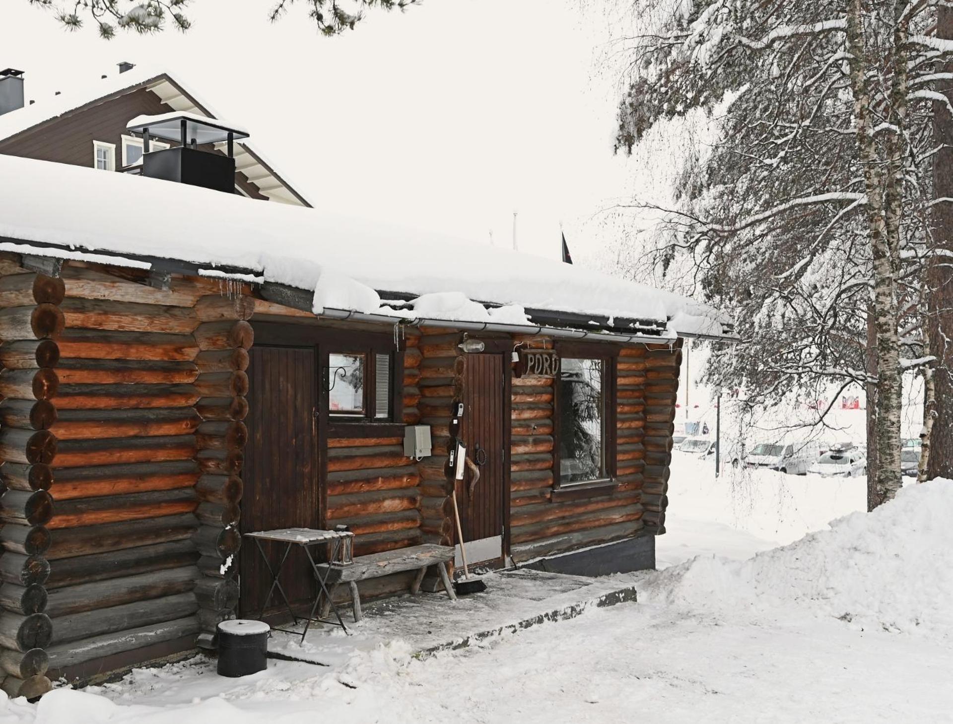 Classic Log Cabin Ski-In Ski-Out เลวี ภายนอก รูปภาพ