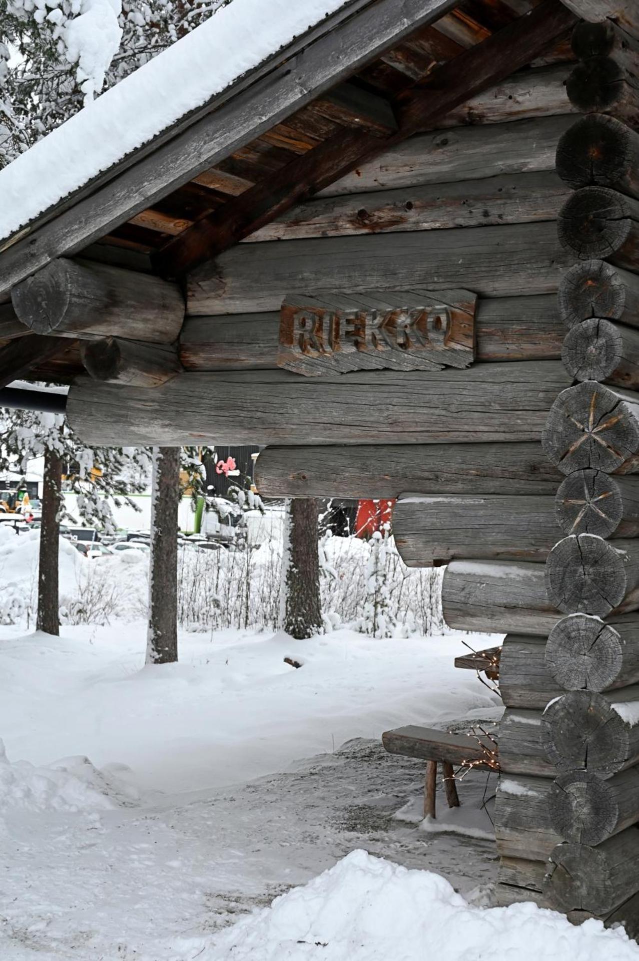 Classic Log Cabin Ski-In Ski-Out เลวี ภายนอก รูปภาพ